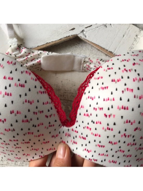 Victoria's Secret White Bra with Pink Dot Print - Picture 4 of 7